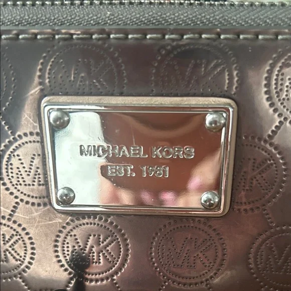 Michael Kors Bronze Logo Wristlet EUC - Picture 2 of 6
